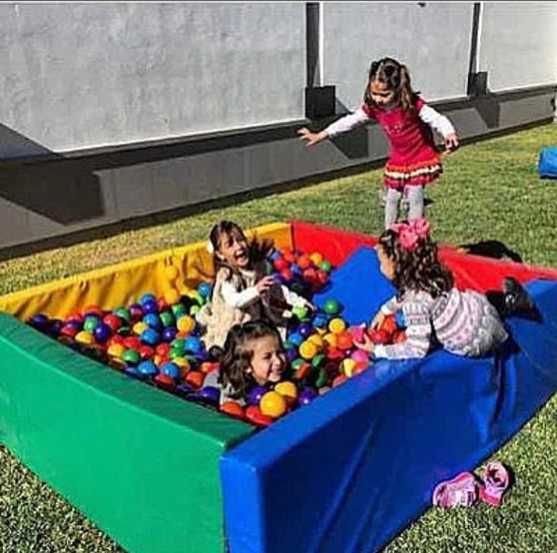 Alberca Cuadrada 2 x 2 mts x 45 cm con 1500 pelotas ARMABLE CON VELCROS